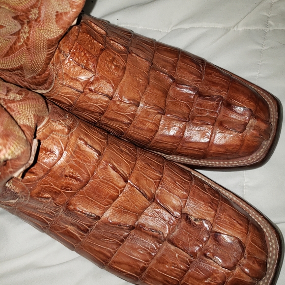 Lucchese caiman boots - Picture 2 of 13